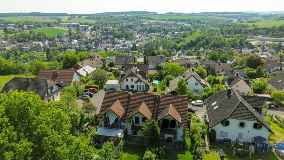 Au�enansicht Garten Haus Katzenelnbogen